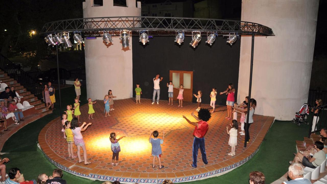 קונאקלי Noxinn Club Hotel מראה חיצוני תמונה